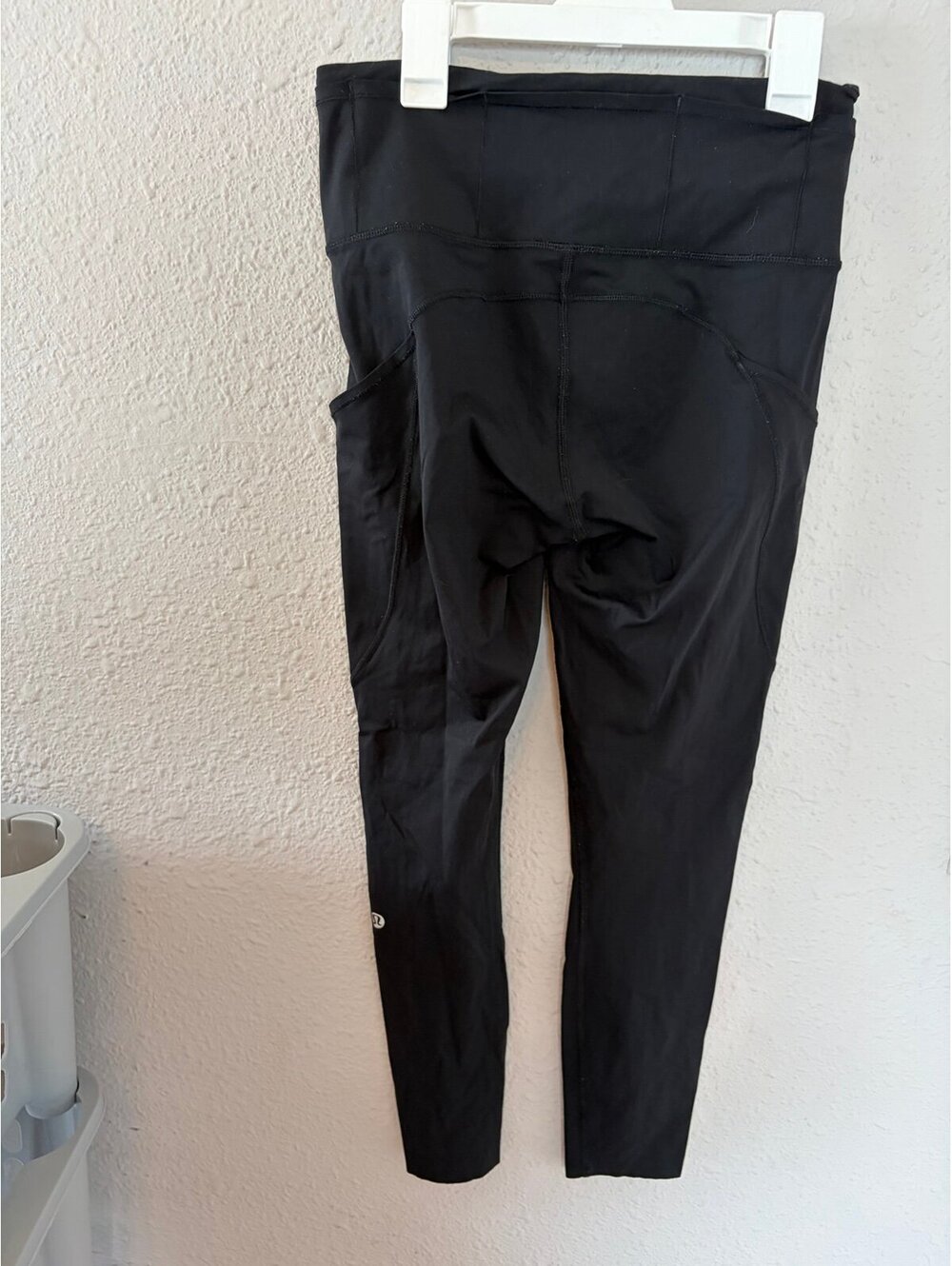 Lululemon Fast & Free Black Leggings size 6. GUC for some general wear